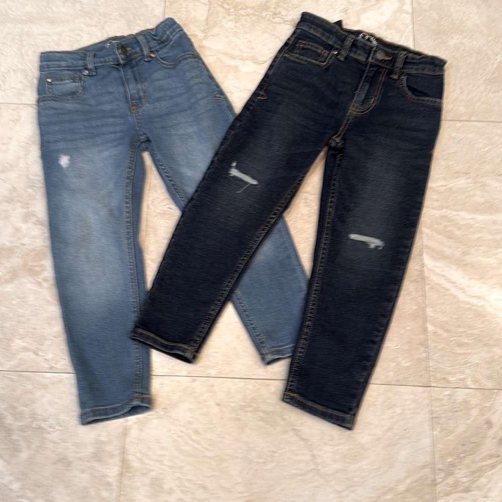 These are girls size 5 jeans.